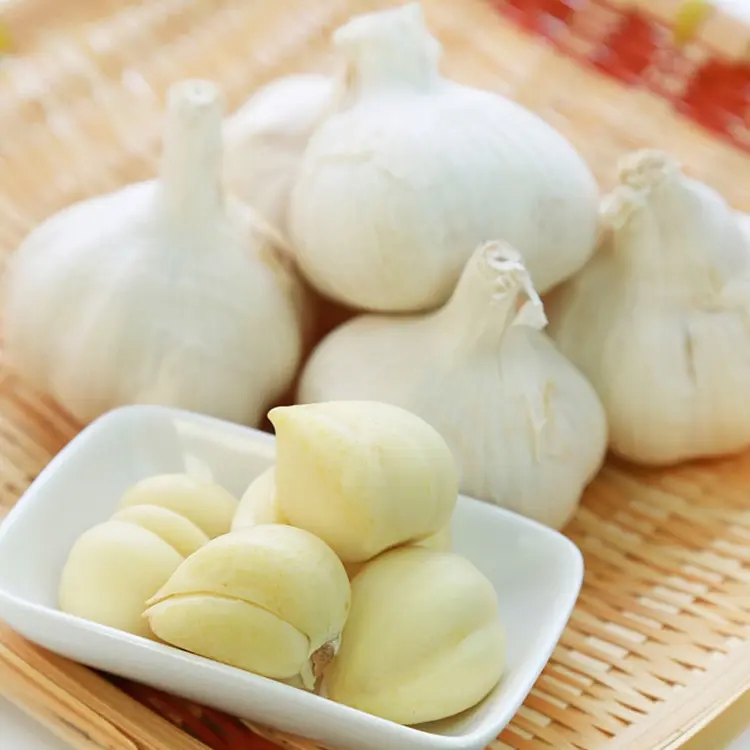 Garlic Peeling